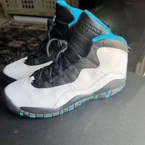 Preowned Jordan Retro 10s Powdered Blues